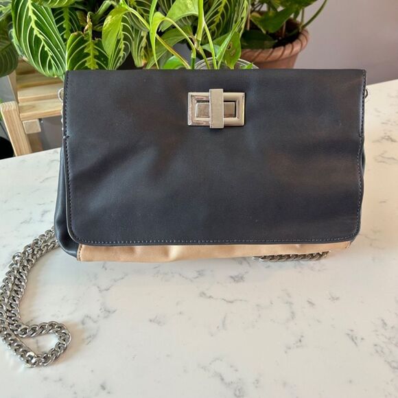 Zara Turnlock Blush Peach Crossbody Convertible Clutch - Picture 1 of 7